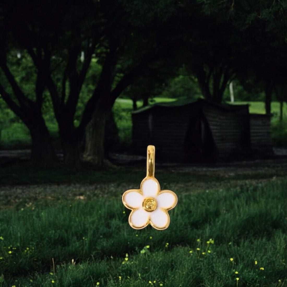 Charm flower of purity