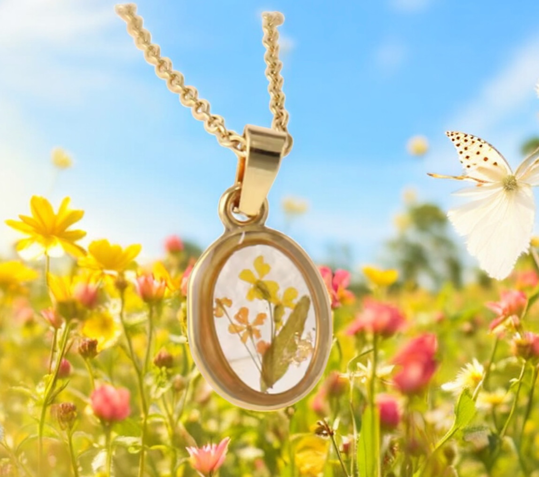 Sole dell’Aura – Collana con Fiore Giallo Essiccato